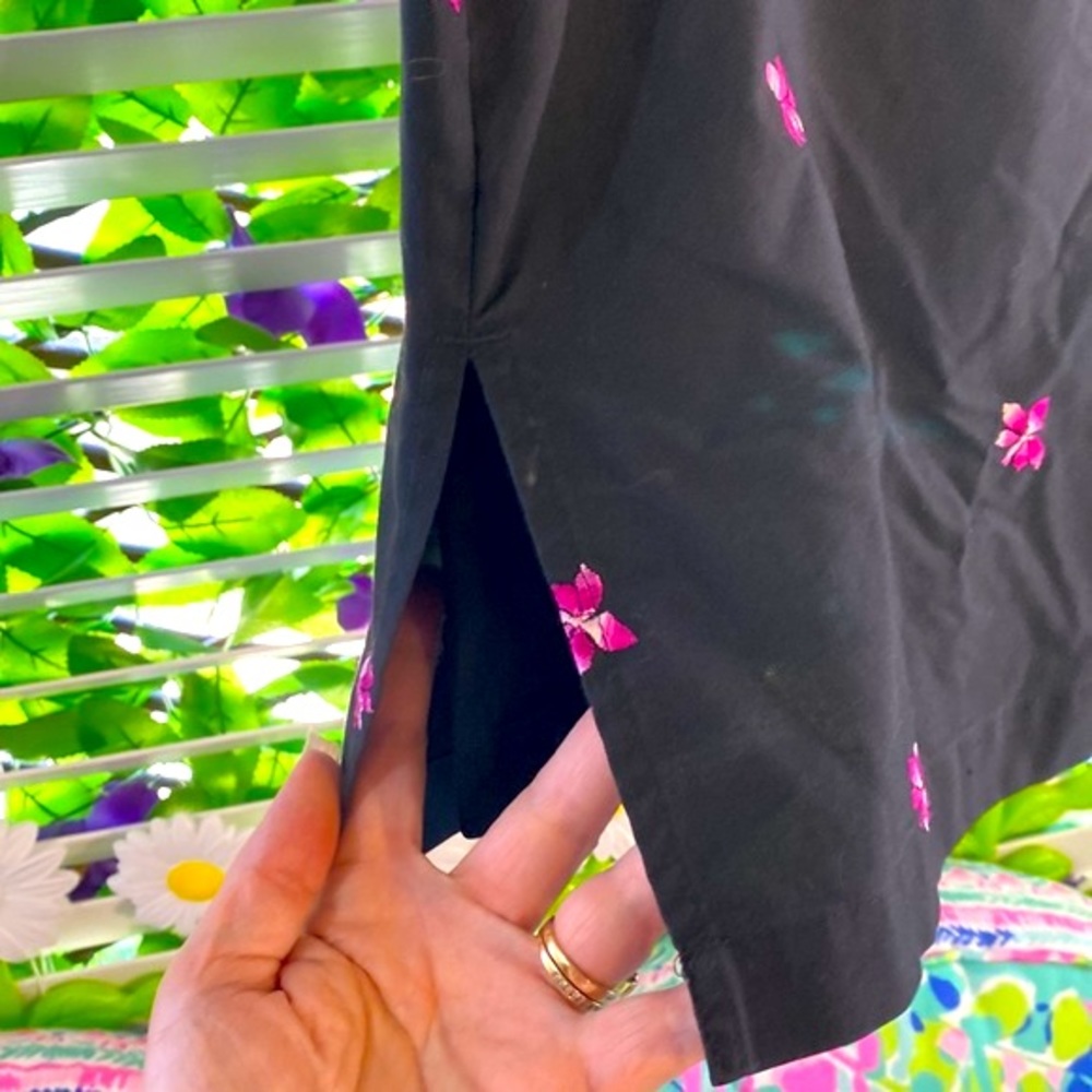 Karen Scott black skort with pink embroidered flowers